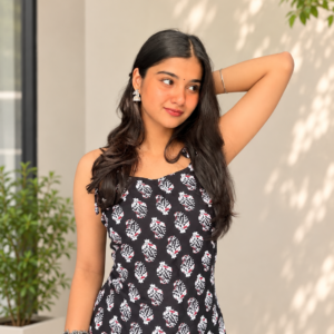 VAYRA Women’s Black Floral Printed Cotton Sleeveless Kurti for Women